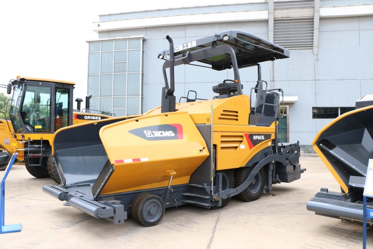 XCMG Official 6m asphalt RP603L full hydraulic road paver small paver machine for sale